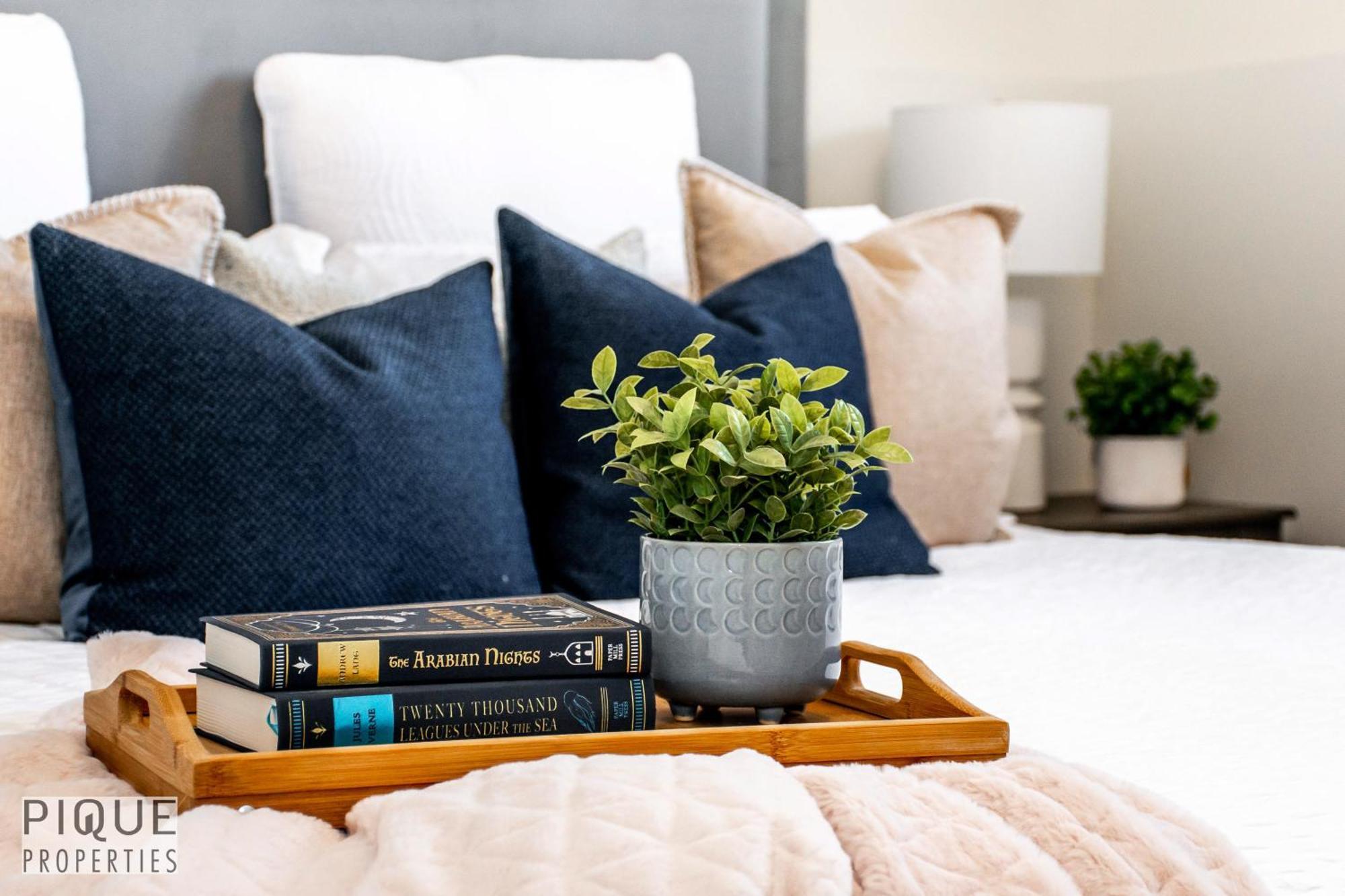 Stunning Modern Suite - King Bed - Free Parking & Netflix - Fast Wi-Fi - Long Stays Welcome Edmonton Habitación foto